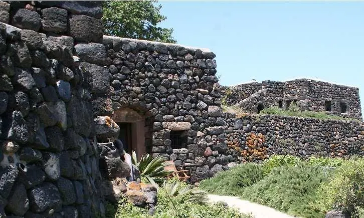 Pantelleria Le Ballute Villa Tracino
